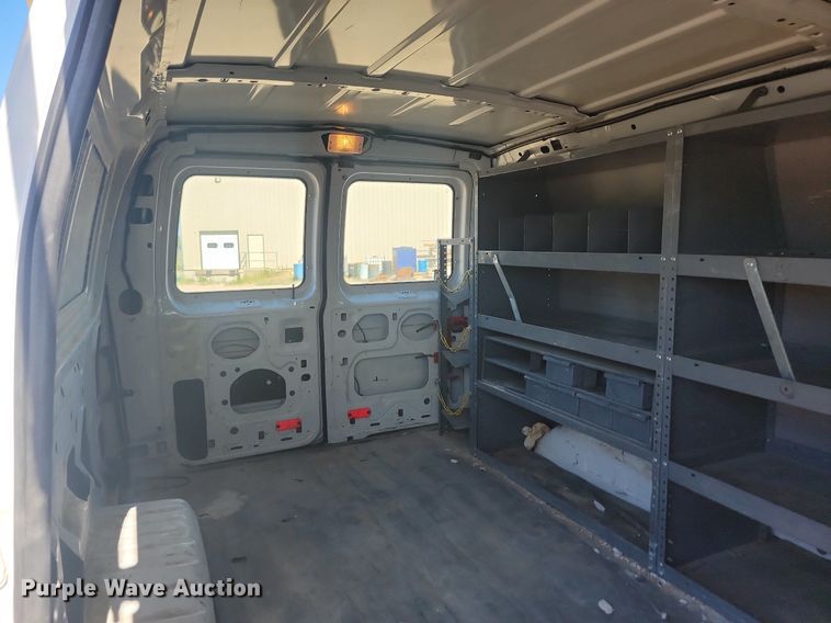 image for item LQ9230 2009 Ford E-250  delivery van