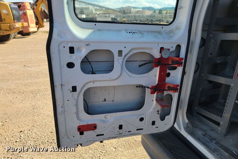 image for item LQ9230 2009 Ford E-250  delivery van