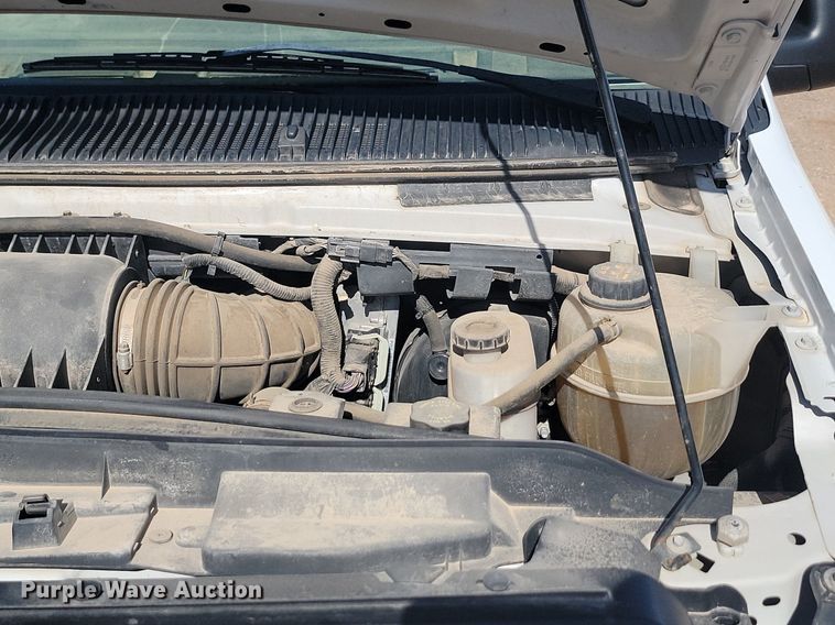 image for item LQ9230 2009 Ford E-250  delivery van