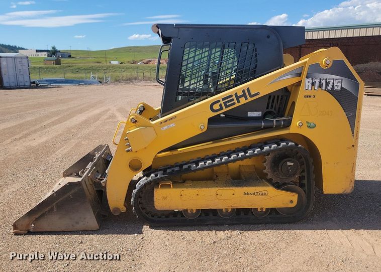 image for item LQ9231 2018 Gehl RT175  skid steer loader