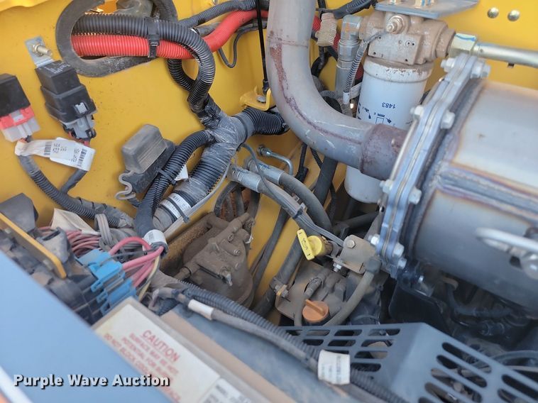 image for item LQ9231 2018 Gehl RT175  skid steer loader