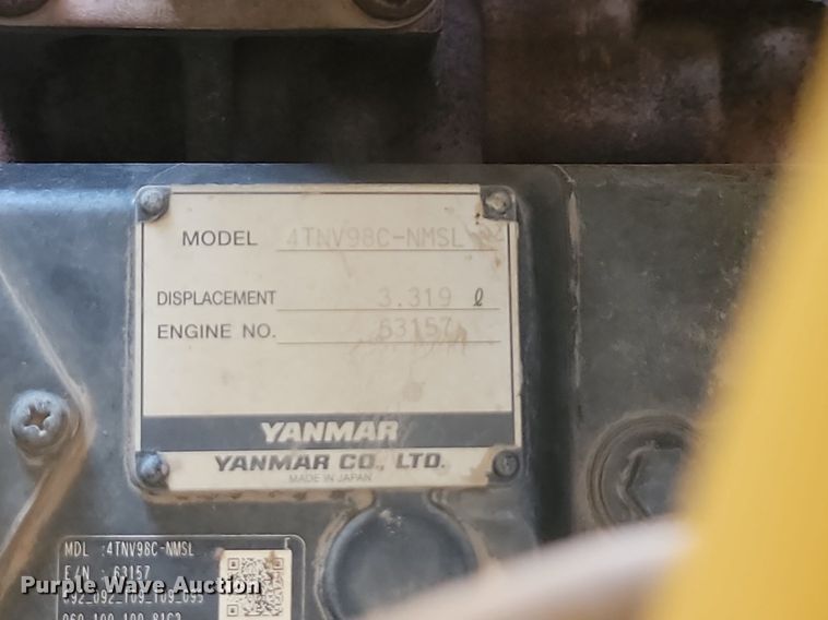 image for item LQ9231 2018 Gehl RT175  skid steer loader