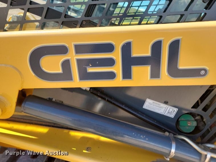 image for item LQ9231 2018 Gehl RT175  skid steer loader