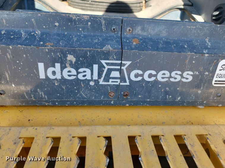 image for item LQ9231 2018 Gehl RT175  skid steer loader