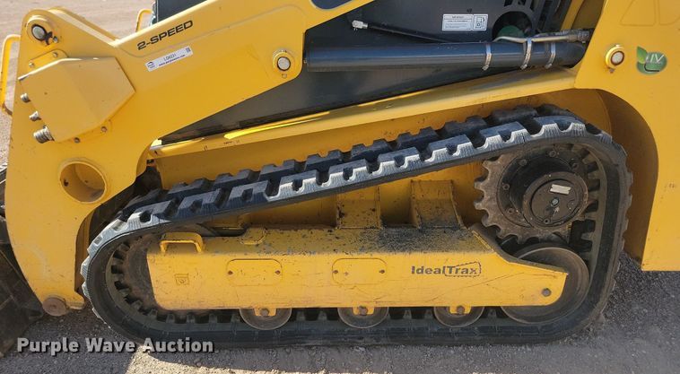 image for item LQ9231 2018 Gehl RT175  skid steer loader