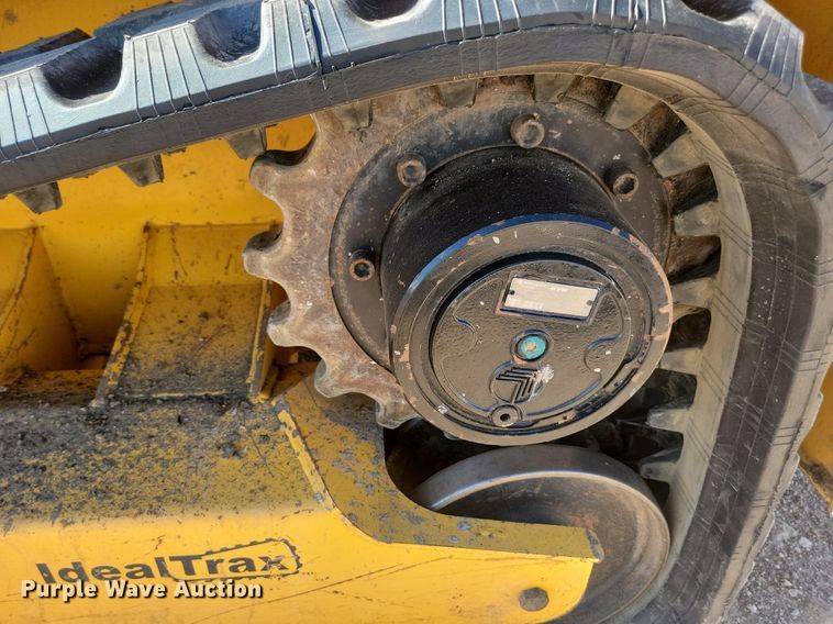 image for item LQ9231 2018 Gehl RT175  skid steer loader