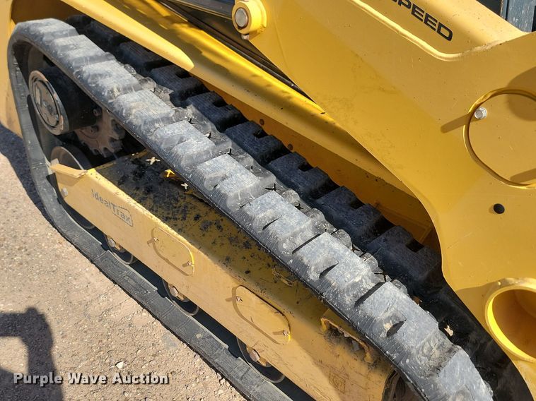 image for item LQ9231 2018 Gehl RT175  skid steer loader