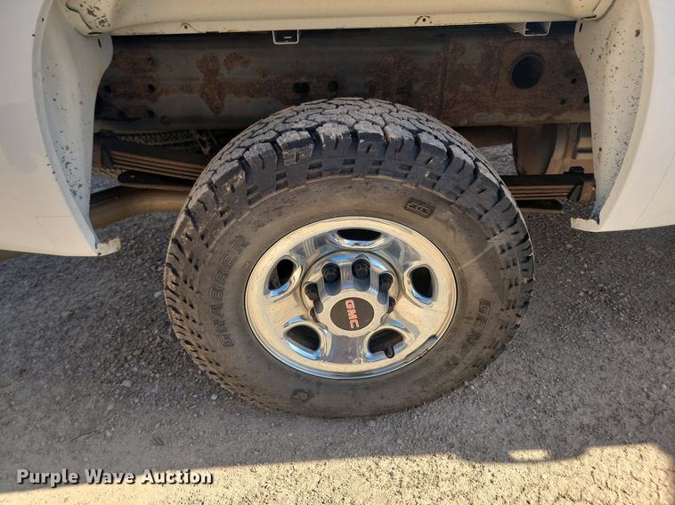 image for item LQ9232 2009 GMC Sierra 2500HD  pickup truck