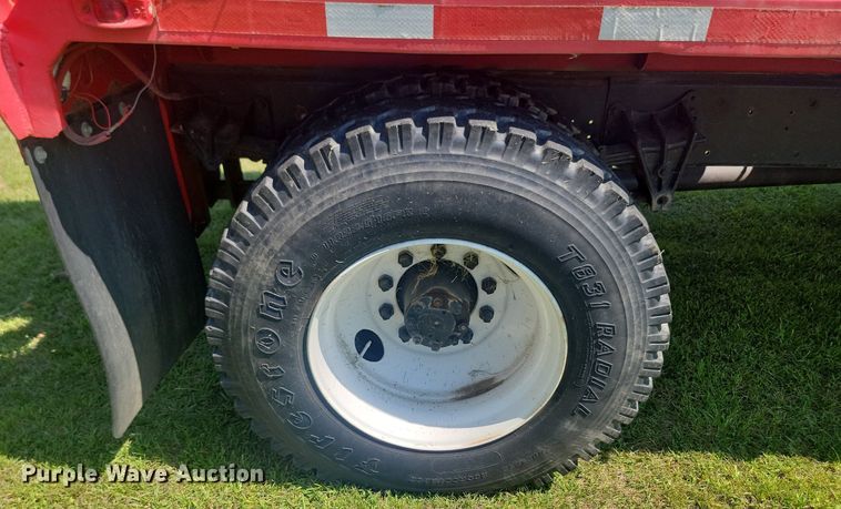 image for item LQ9238 1992 International 4700  truck with tree spade