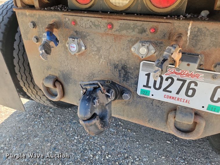 image for item LQ9240 2013 Peterbuilt 367  dump truck