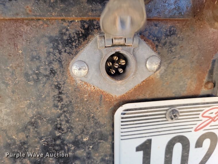 image for item LQ9240 2013 Peterbuilt 367  dump truck