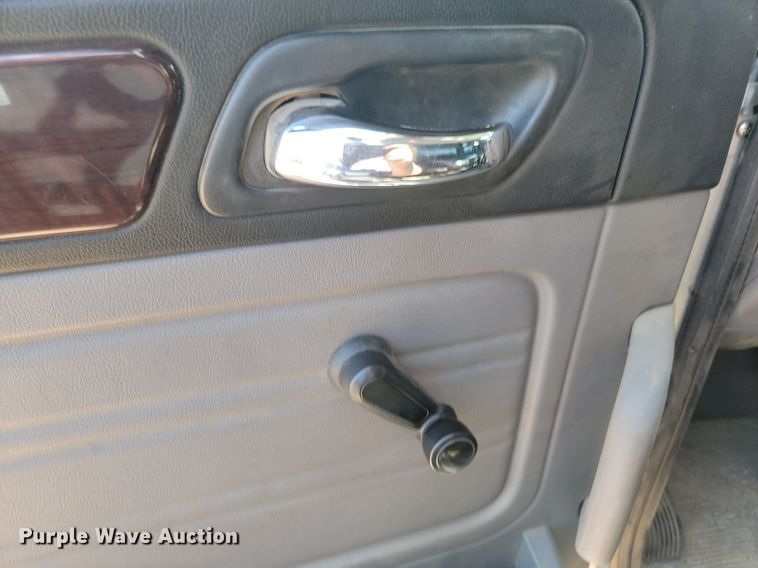 image for item LQ9240 2013 Peterbuilt 367  dump truck