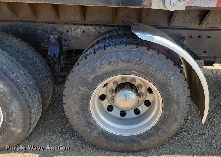 image for item LQ9240 2013 Peterbuilt 367  dump truck