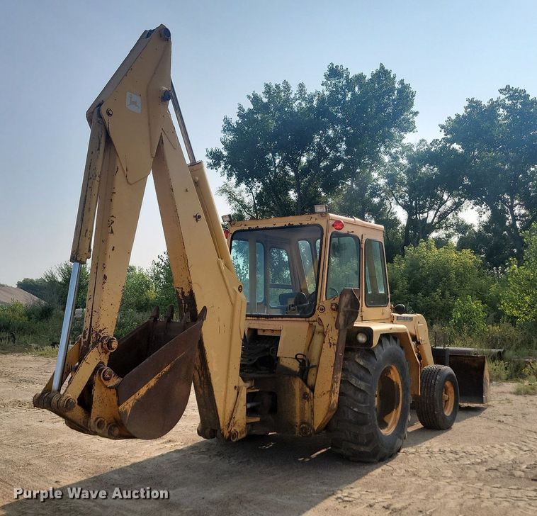 image for item LQ9241 John Deere 500 Series B  backhoe