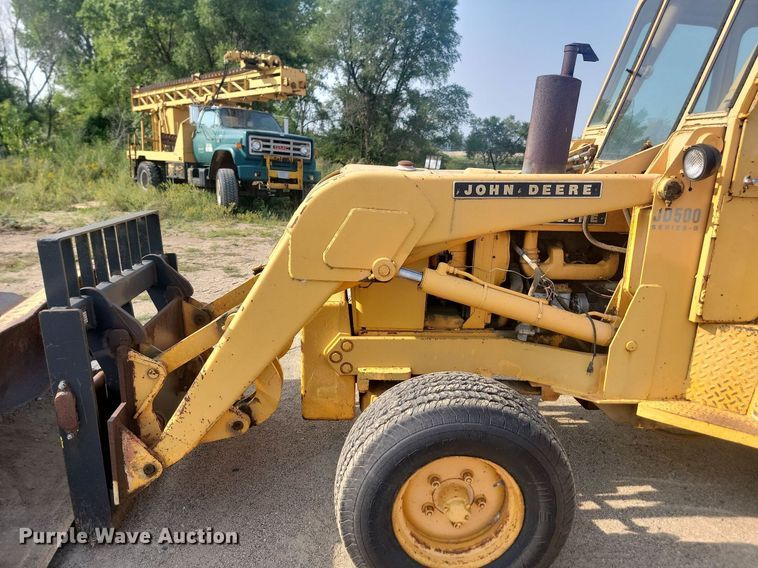image for item LQ9241 John Deere 500 Series B  backhoe