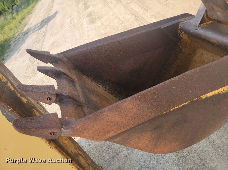 image for item LQ9241 John Deere 500 Series B  backhoe