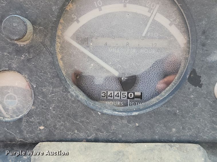 image for item LQ9241 John Deere 500 Series B  backhoe