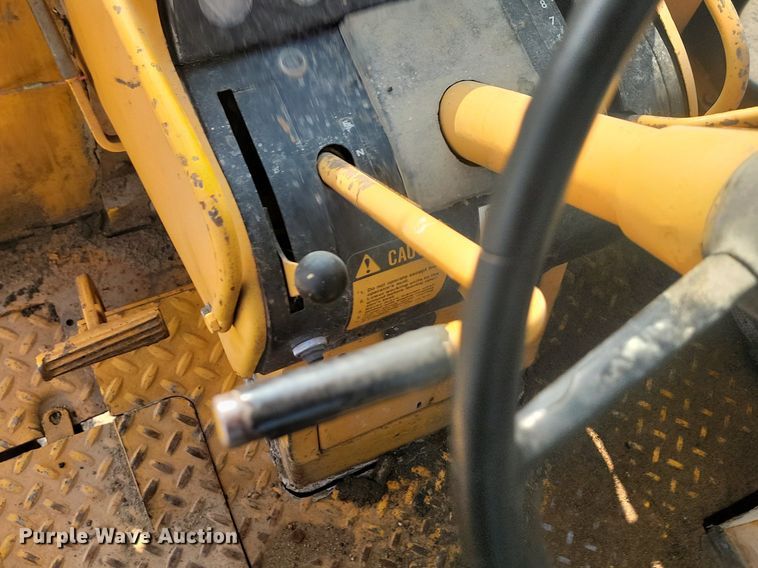 image for item LQ9241 John Deere 500 Series B  backhoe