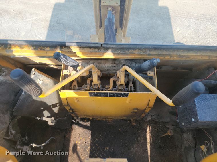 image for item LQ9241 John Deere 500 Series B  backhoe