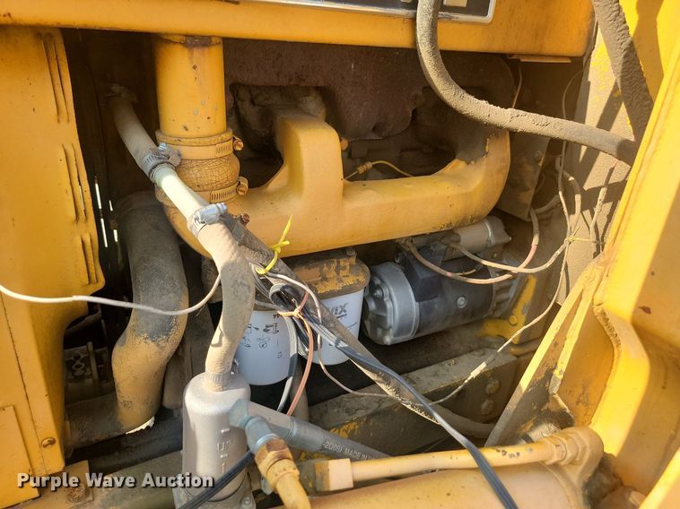 image for item LQ9241 John Deere 500 Series B  backhoe