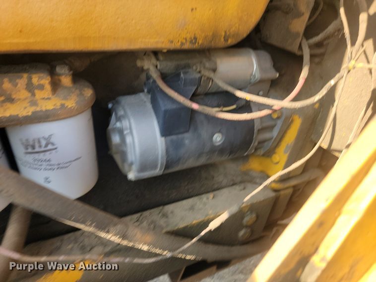 image for item LQ9241 John Deere 500 Series B  backhoe