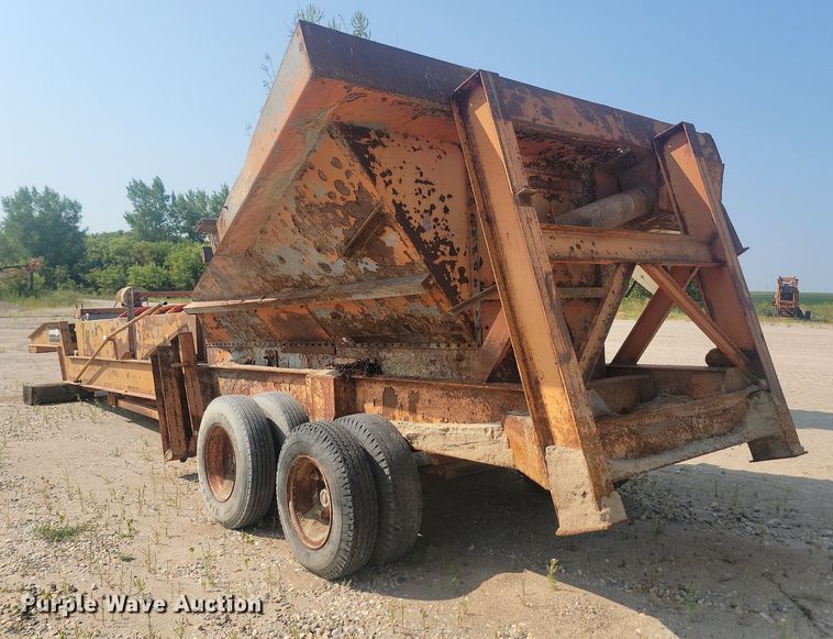 image for item LQ9243 Eagle  44" W sand screw