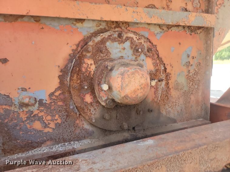 image for item LQ9243 Eagle  44" W sand screw