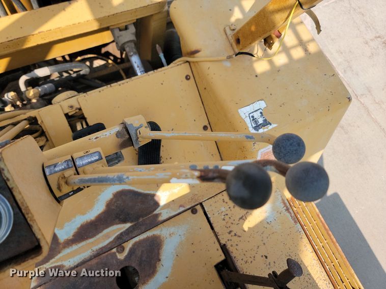 image for item LQ9254 Clark  forklift