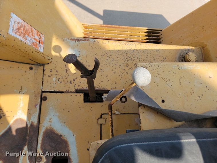 image for item LQ9254 Clark  forklift