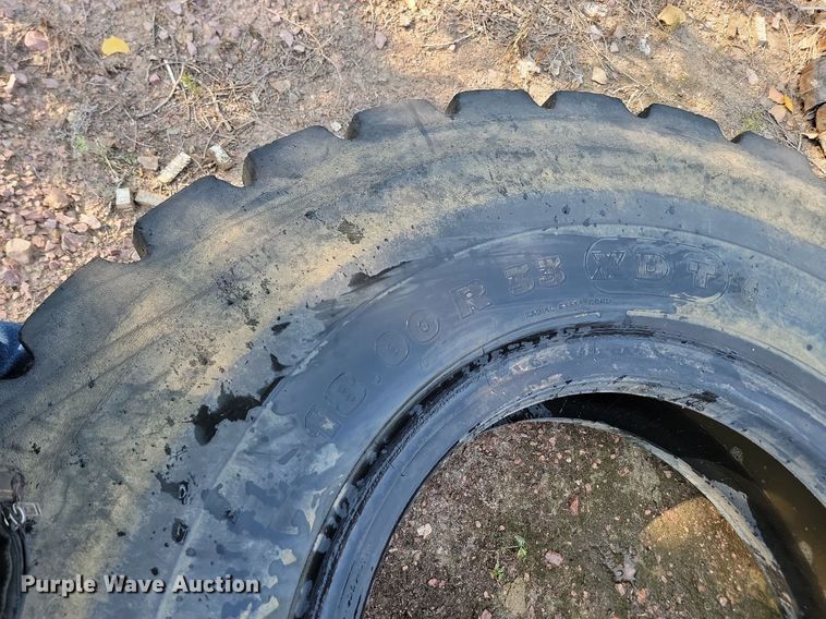 image for item LQ9255 (4) tires