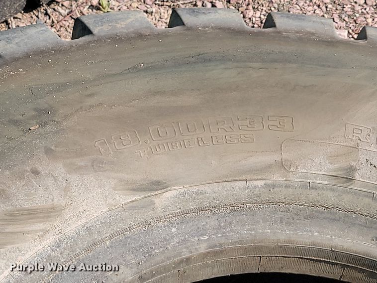 image for item LQ9255 (4) tires