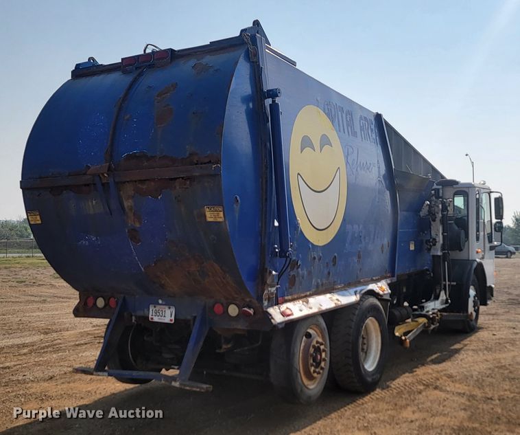 image for item LQ9256 2004 Sterling Condor  refuse truck