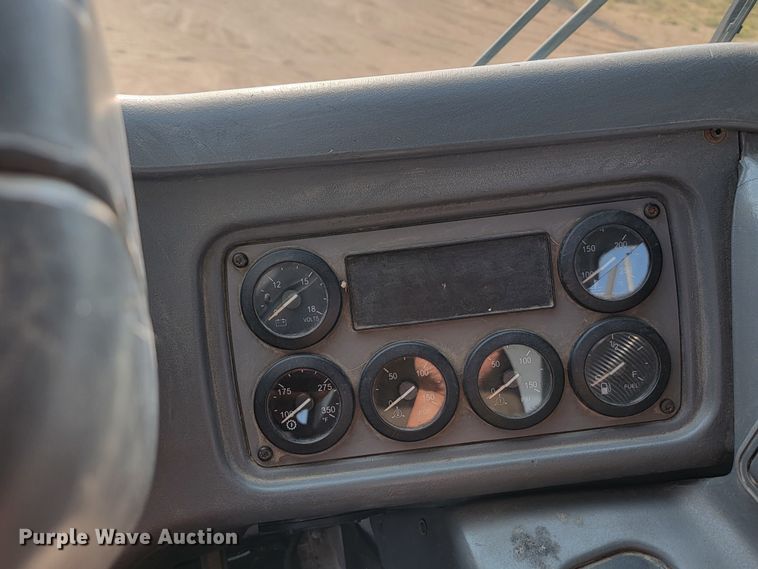 image for item LQ9256 2004 Sterling Condor  refuse truck