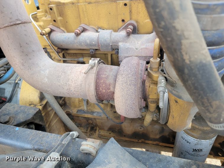 image for item LQ9256 2004 Sterling Condor  refuse truck