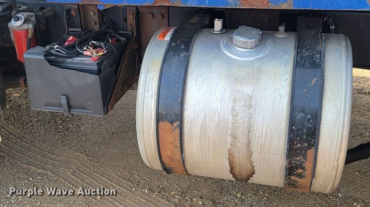 image for item LQ9256 2004 Sterling Condor  refuse truck