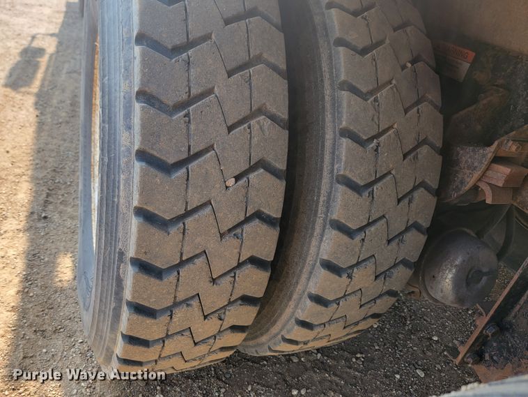 image for item LQ9256 2004 Sterling Condor  refuse truck