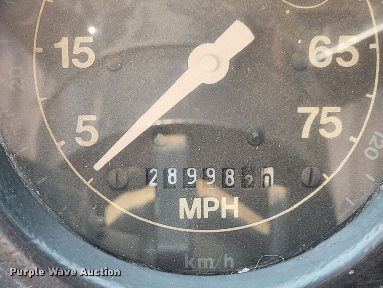 image for item LQ9257 1994 Ford L8000  refuse truck