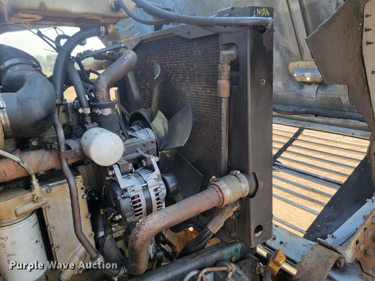 image for item LQ9257 1994 Ford L8000  refuse truck