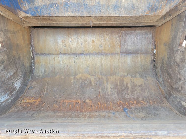 image for item LQ9257 1994 Ford L8000  refuse truck