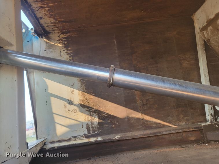 image for item LQ9257 1994 Ford L8000  refuse truck