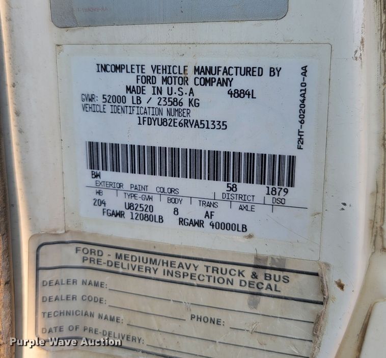 image for item LQ9257 1994 Ford L8000  refuse truck