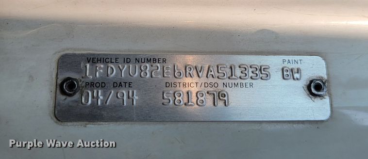 image for item LQ9257 1994 Ford L8000  refuse truck