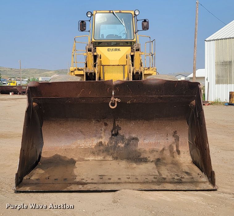 image for item LQ9258 1984 Clark 175C  wheel loader