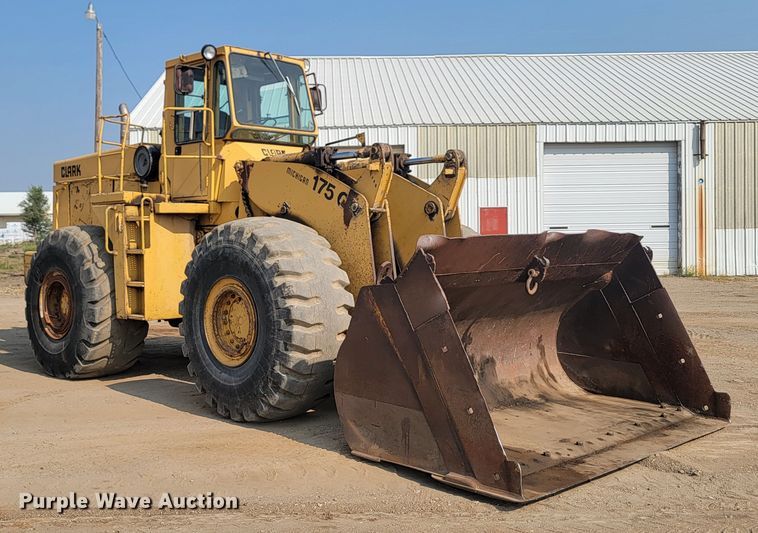 image for item LQ9258 1984 Clark 175C  wheel loader