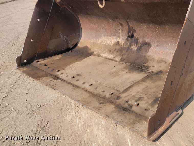 image for item LQ9258 1984 Clark 175C  wheel loader