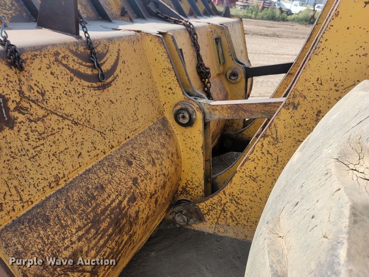 image for item LQ9258 1984 Clark 175C  wheel loader