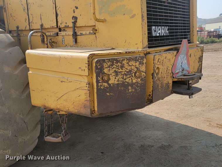 image for item LQ9258 1984 Clark 175C  wheel loader