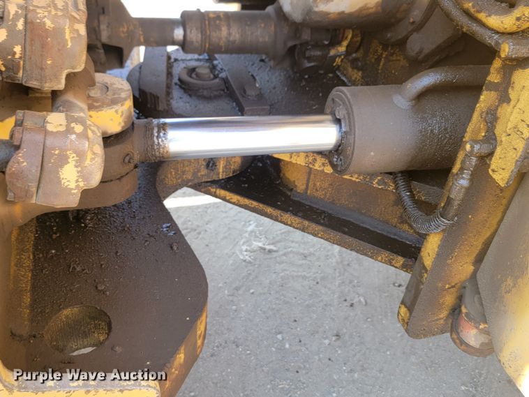 image for item LQ9258 1984 Clark 175C  wheel loader