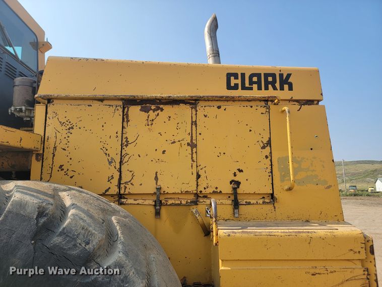 image for item LQ9258 1984 Clark 175C  wheel loader