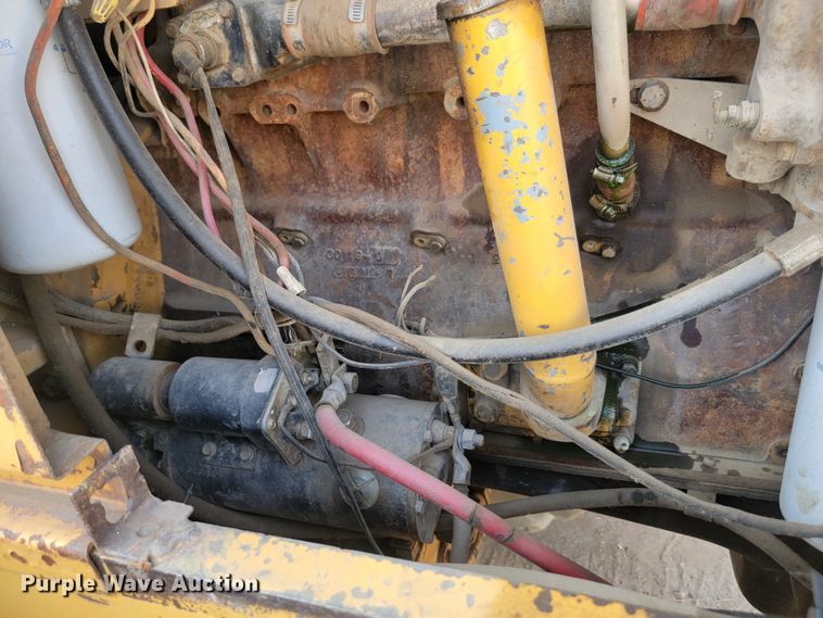 image for item LQ9258 1984 Clark 175C  wheel loader